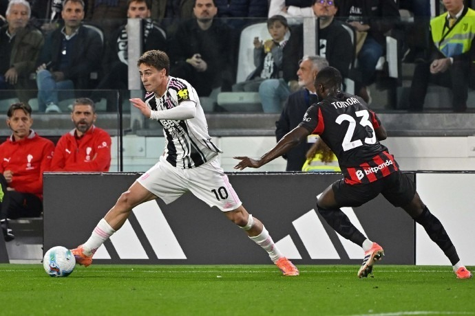 眼眶塌陷！赵鸿刚拳击生涯或终结，转型还是再战成艰难抉择