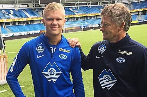 本菲卡旧将路易松晒照说在学习，照片显示他问AI足球总监职责