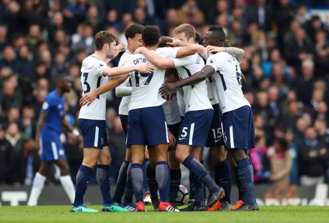 阿森纳vs拜仁：萨卡、埃泽首发，凯恩、奥利塞、卡尔出战